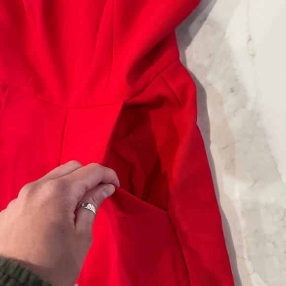 BCBGeneration Strappy Wide Leg Jumpsuit Red Women's 4 Pockets Adjustable Straps - Picture 4 of 10